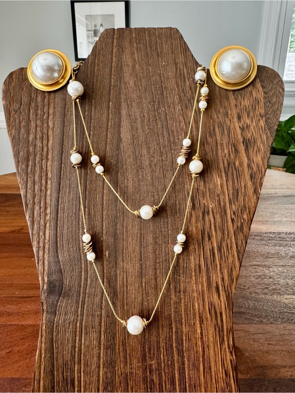Vintage Anne Klein Faux Pearl Gold Tone Necklace & Clip On Earrings